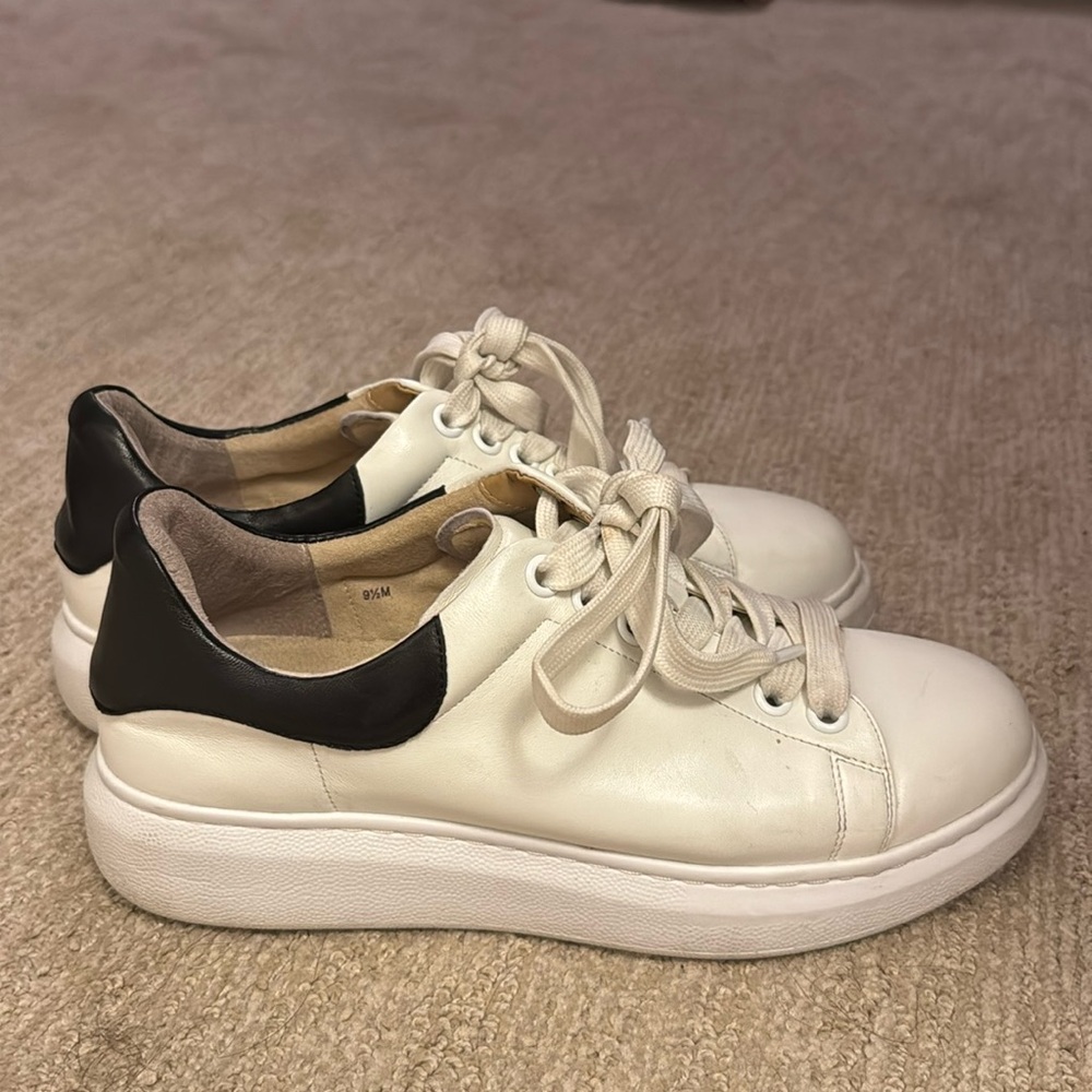 Womens Vaneli’s
ALEXANDER MCQUEEN LOOKALIKE